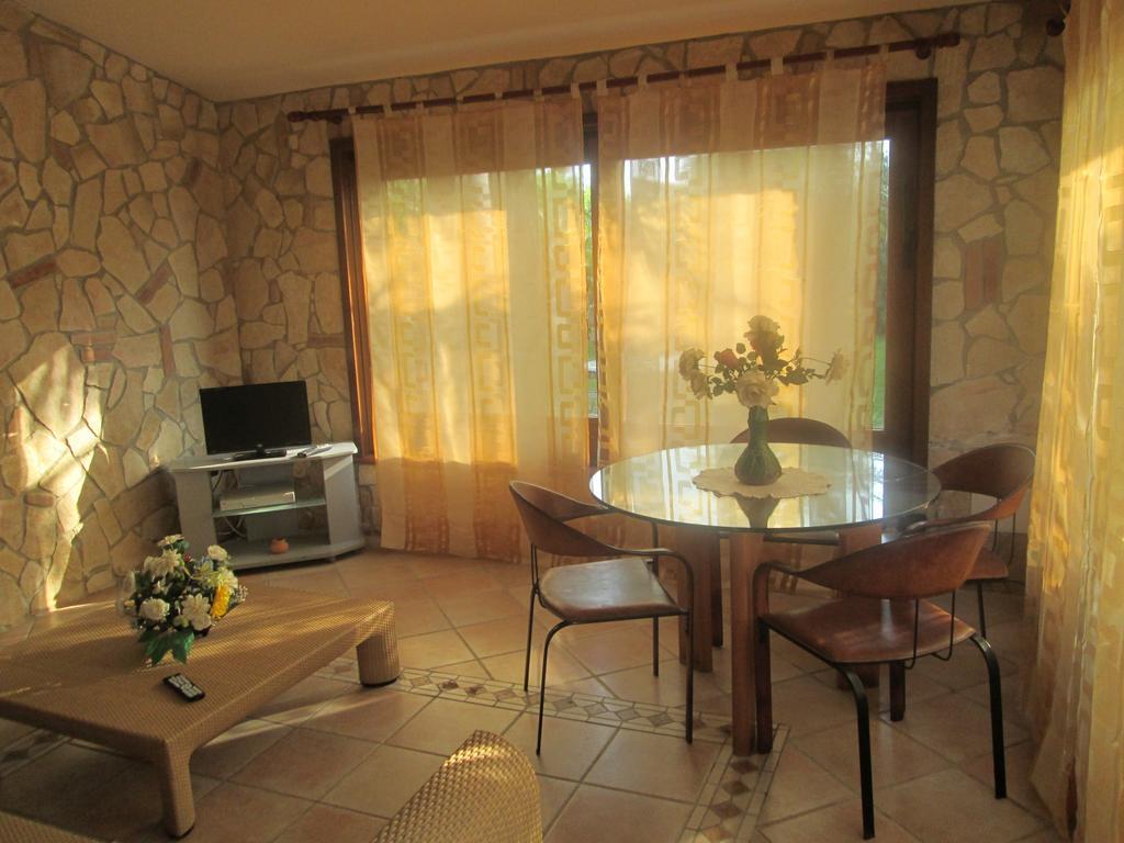 Apartamento Complesso Turistico Ricettivo L'Oasi Del Golfo Di Salerno Battipaglia Habitación foto