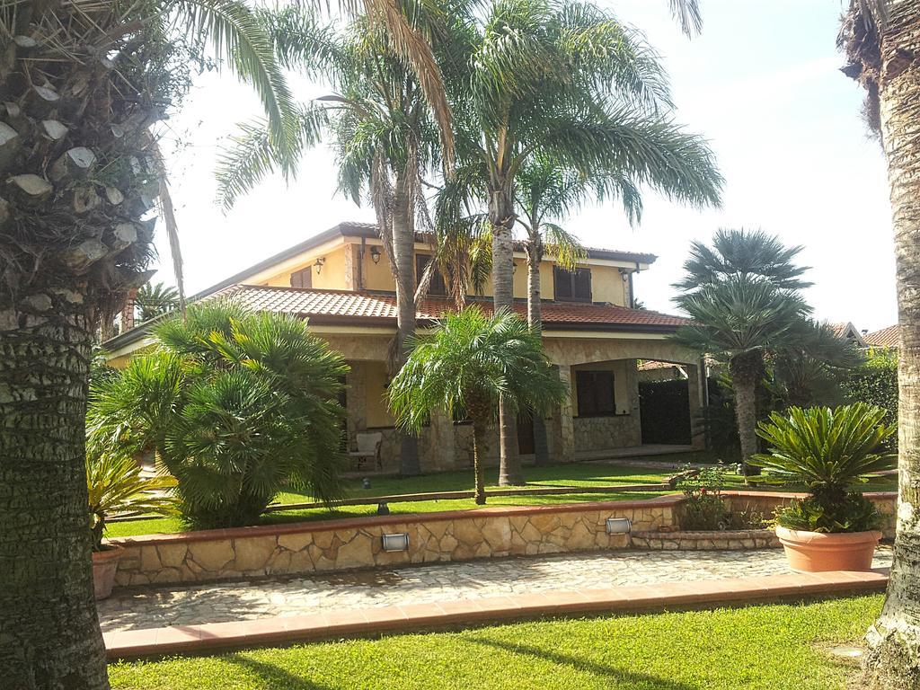 Apartamento Complesso Turistico Ricettivo L'Oasi Del Golfo Di Salerno Battipaglia Exterior foto