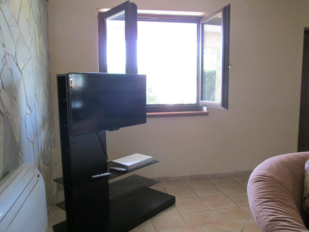 Apartamento Complesso Turistico Ricettivo L'Oasi Del Golfo Di Salerno Battipaglia Exterior foto