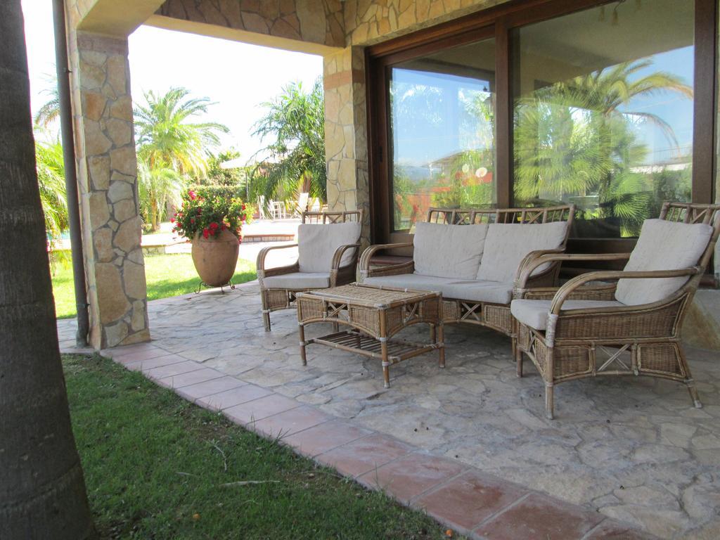 Apartamento Complesso Turistico Ricettivo L'Oasi Del Golfo Di Salerno Battipaglia Exterior foto