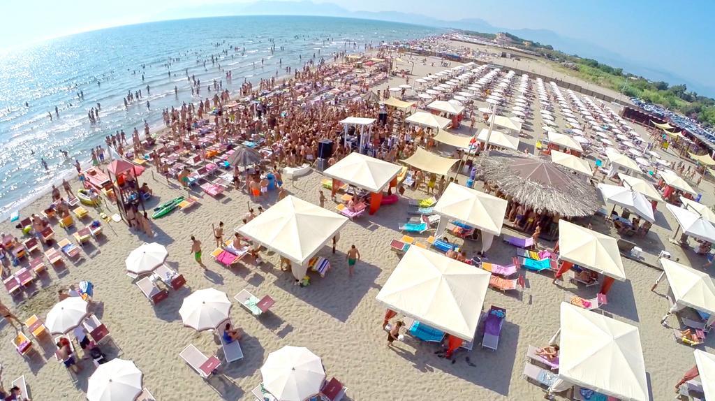 Apartamento Complesso Turistico Ricettivo L'Oasi Del Golfo Di Salerno Battipaglia Exterior foto
